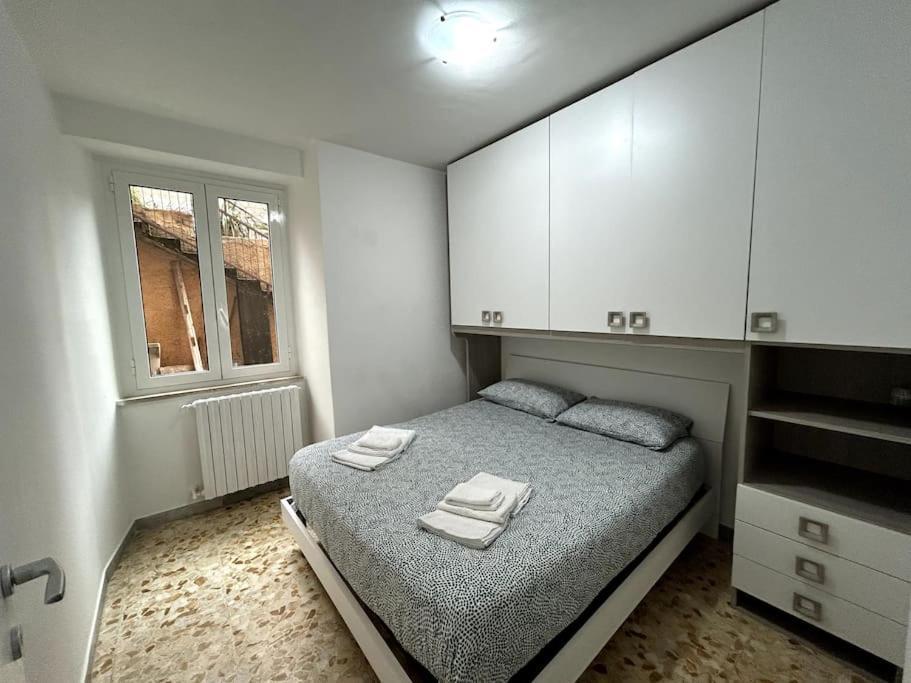 Apartment The First Door-rome *